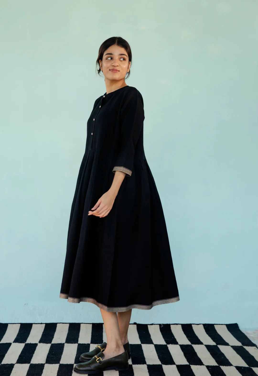 Missy black relax fit midi dress