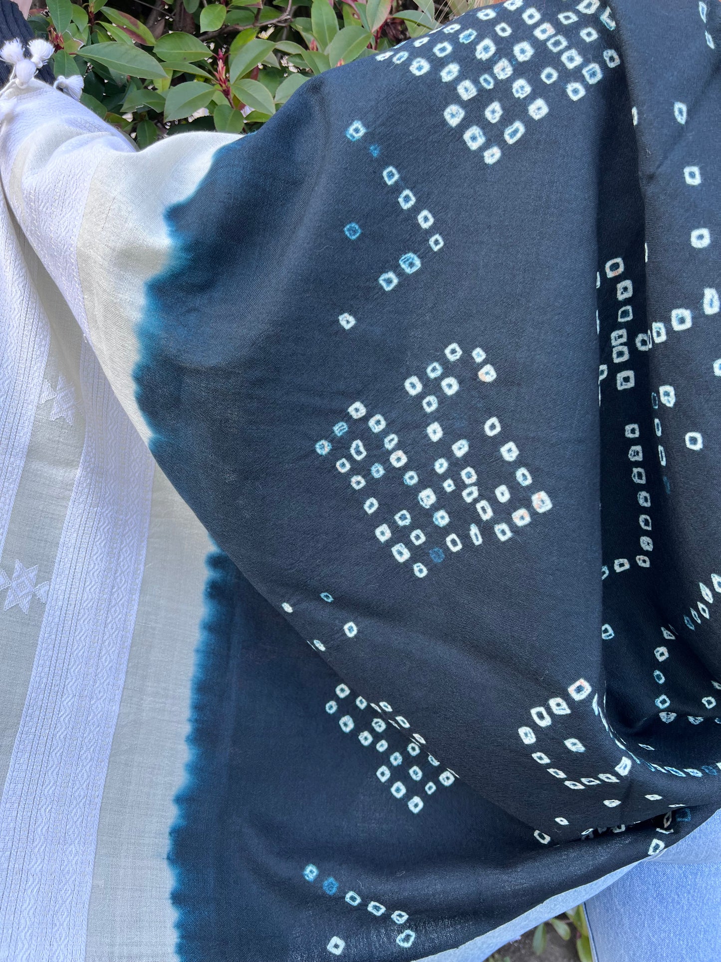 Woolen Bandhani dye shawl - blue