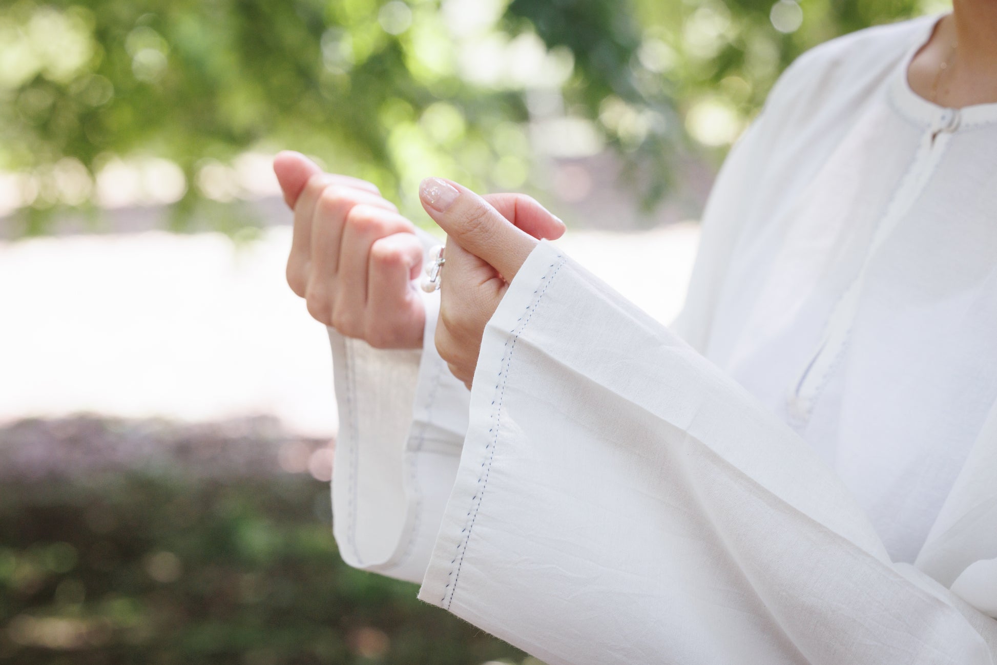 white kurta style relax fit top for women in handwoven cotton silk